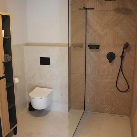 Vista Villa *
